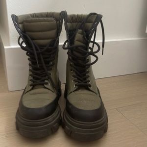Brand new Ganni boots- dark green size 38